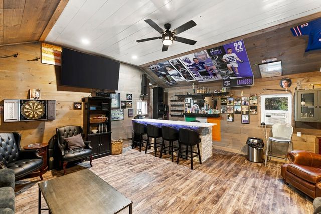 405 Andover St, Wilmington, MA 01887