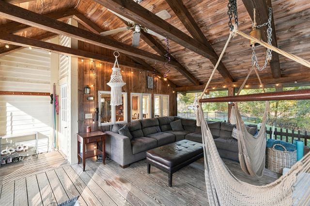405 Andover St, Wilmington, MA 01887