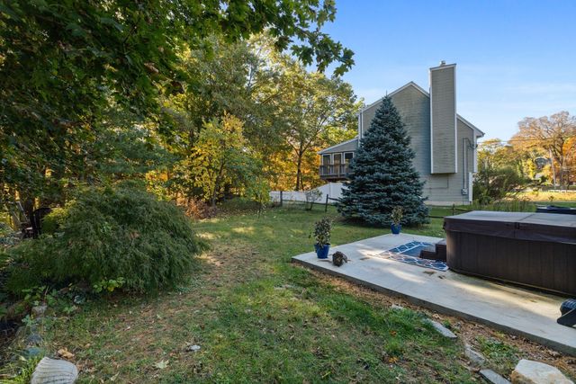 405 Andover St, Wilmington, MA 01887