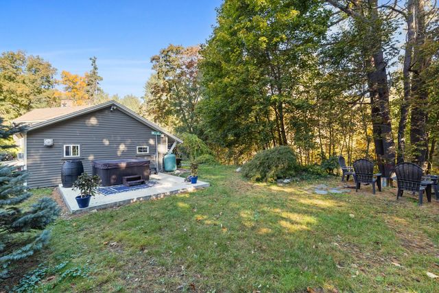 405 Andover St, Wilmington, MA 01887