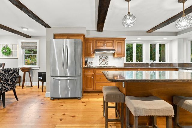 405 Andover St, Wilmington, MA 01887