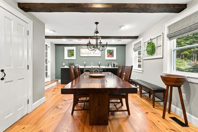 405 Andover St, Wilmington, MA 01887