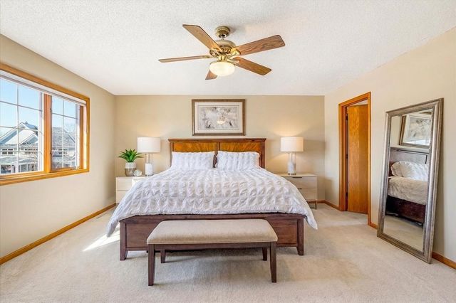 585 High Ridge Circle, Mendota Heights, MN 55118