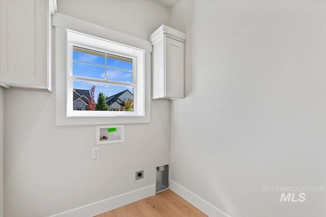 3878 W Spring House Ln, Eagle, ID 83616