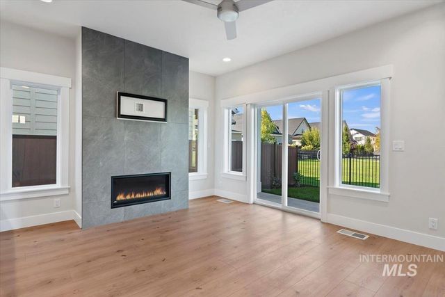 3878 W Spring House Ln, Eagle, ID 83616