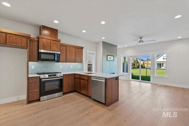 3878 W Spring House Ln, Eagle, ID 83616