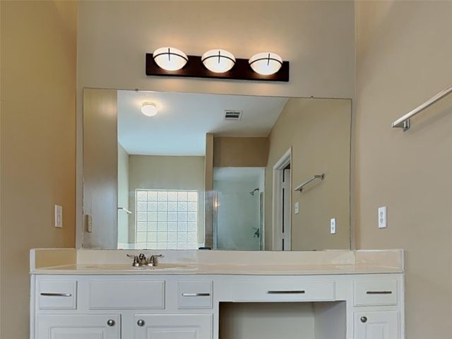 11911 Lakewood Hills Drive, Tomball, TX 77377