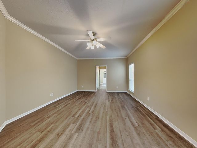 11911 Lakewood Hills Drive, Tomball, TX 77377