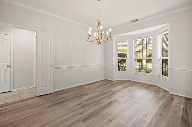 308 Meadow Trail Court, Friendswood, TX 77546