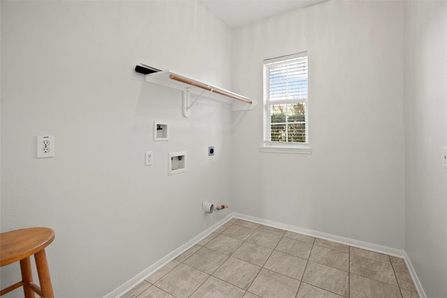 308 Meadow Trail Court, Friendswood, TX 77546