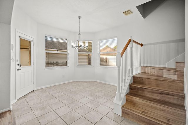 308 Meadow Trail Court, Friendswood, TX 77546