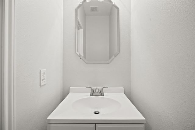 308 Meadow Trail Court, Friendswood, TX 77546