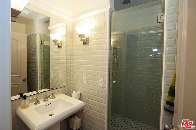 1173 S Point View Street, Los Angeles, CA 90035