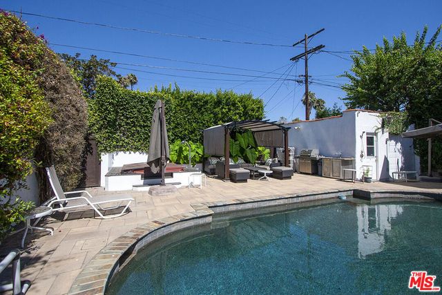 1173 S Point View Street, Los Angeles, CA 90035