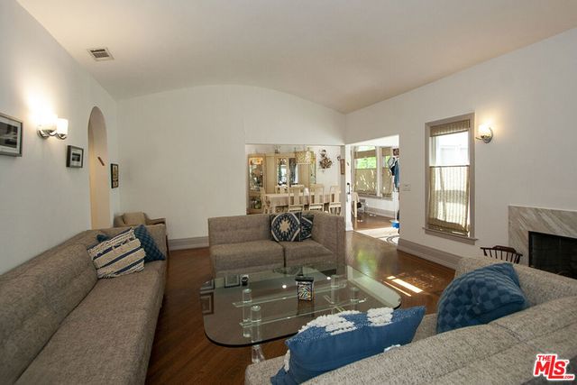 1173 S Point View Street, Los Angeles, CA 90035