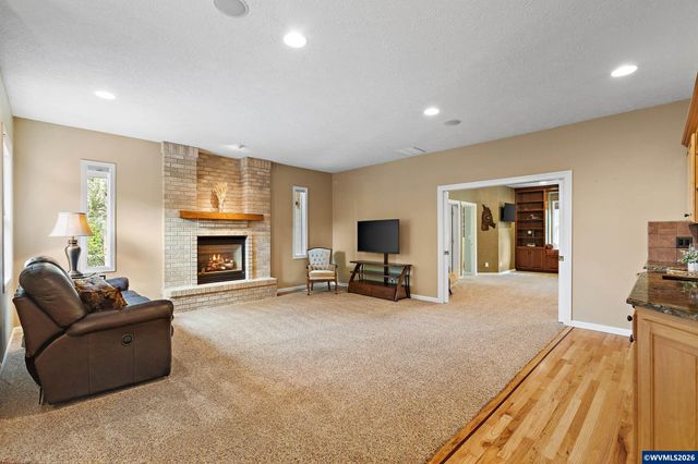 8781 Boulder Ridge Ct SE, Salem, OR 97317