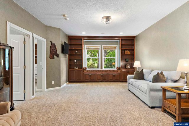 8781 Boulder Ridge Ct SE, Salem, OR 97317