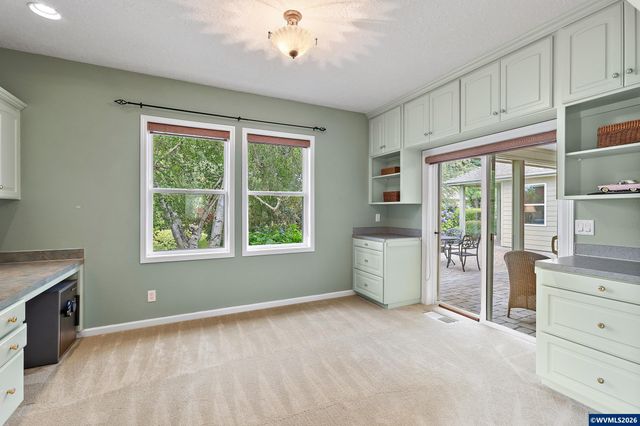8781 Boulder Ridge Ct SE, Salem, OR 97317