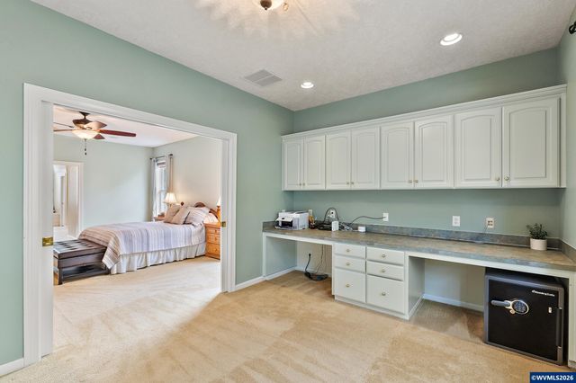 8781 Boulder Ridge Ct SE, Salem, OR 97317