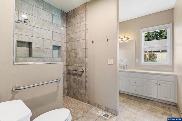 8781 Boulder Ridge Ct SE, Salem, OR 97317