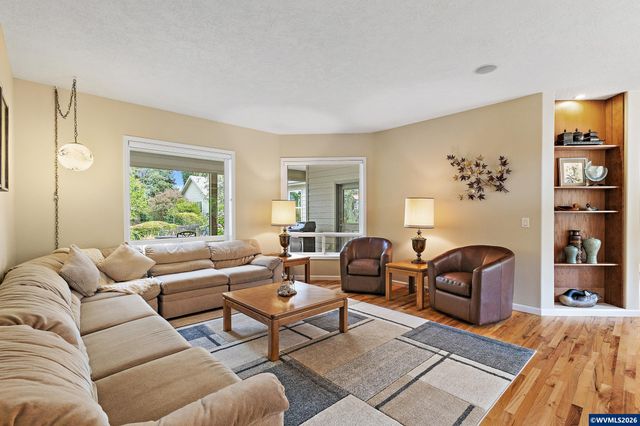 8781 Boulder Ridge Ct SE, Salem, OR 97317