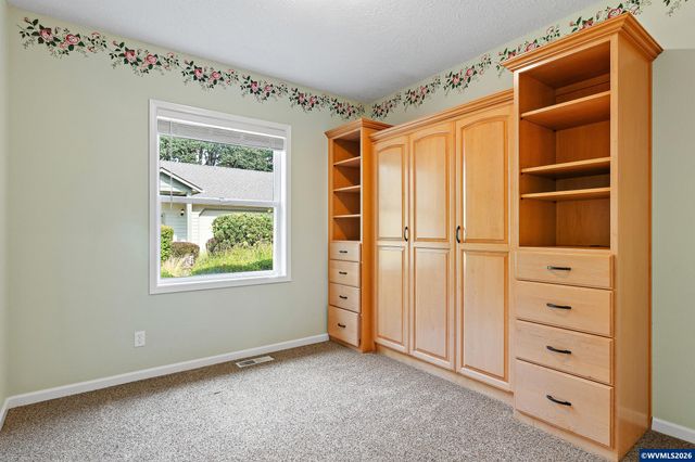 8781 Boulder Ridge Ct SE, Salem, OR 97317