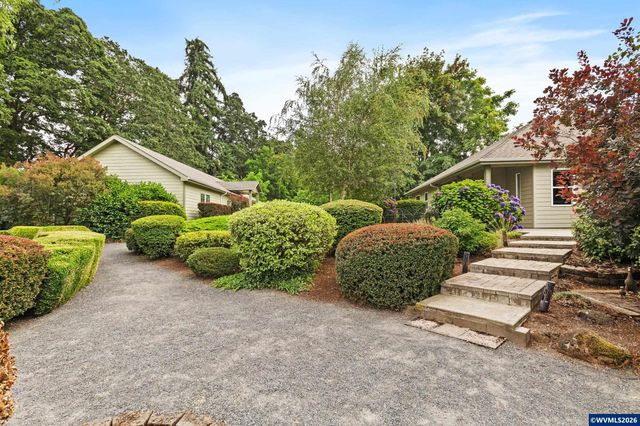 8781 Boulder Ridge Ct SE, Salem, OR 97317