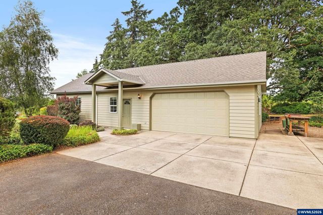 8781 Boulder Ridge Ct SE, Salem, OR 97317