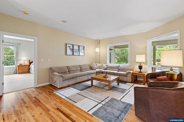 8781 Boulder Ridge Ct SE, Salem, OR 97317