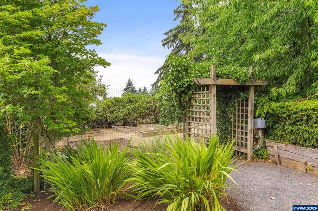 8781 Boulder Ridge Ct SE, Salem, OR 97317
