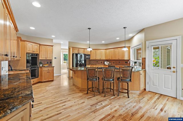 8781 Boulder Ridge Ct SE, Salem, OR 97317