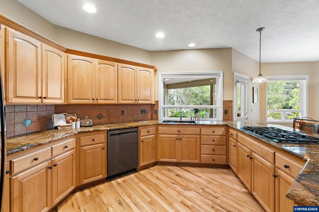 8781 Boulder Ridge Ct SE, Salem, OR 97317