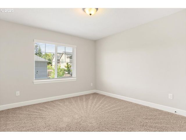 2964 Nw PARKHURST Ter, Portland, OR 97229