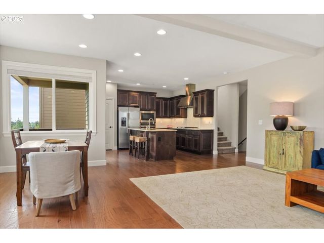 2964 Nw PARKHURST Ter, Portland, OR 97229