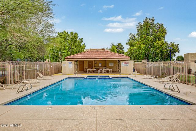 8870 N 48TH Lane, Glendale, AZ 85302