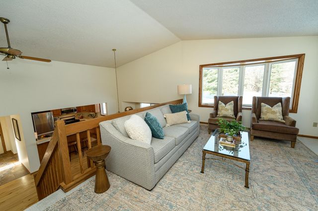 5351 Logan Street SE, Rochester, MN 55904