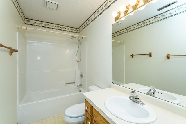 5351 Logan Street SE, Rochester, MN 55904