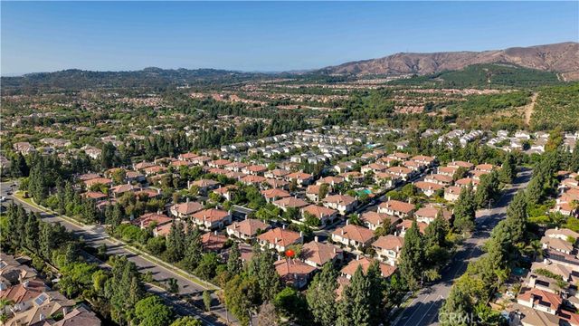329 Rathbourne, Irvine, CA 92620