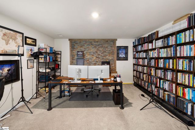 1917 Landrow Lane, Boiling Springs, SC 29316