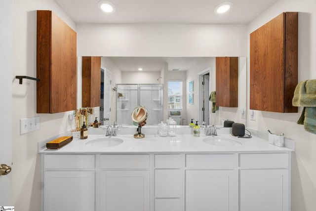 1917 Landrow Lane, Boiling Springs, SC 29316