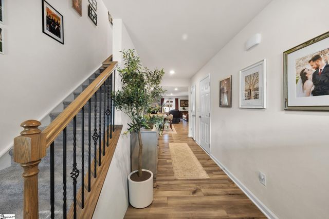 1917 Landrow Lane, Boiling Springs, SC 29316