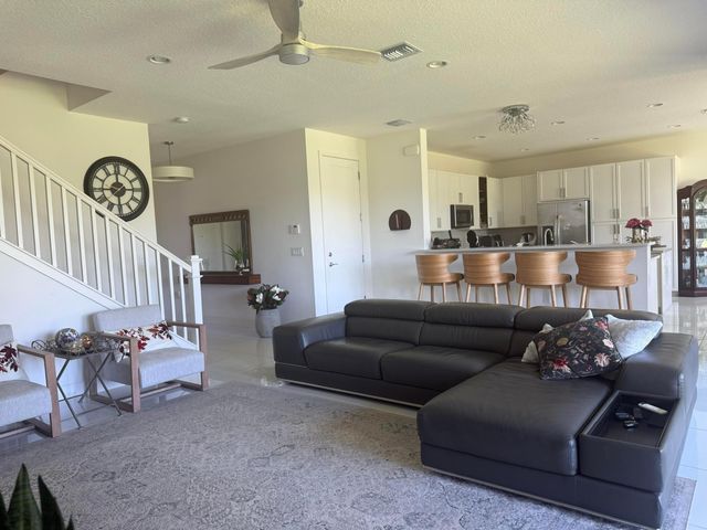 9613 Highland Pointe Pass, Delray Beach, FL 33446