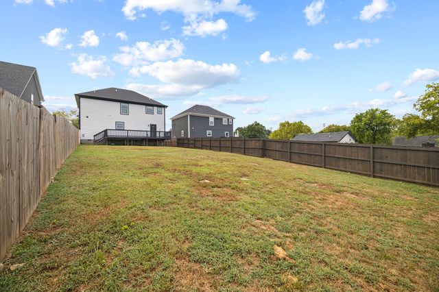 420 Larkin Springs Rd, Madison, TN 37115