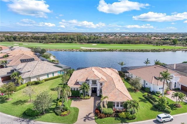 8998 Arrezo CT, Naples, FL 34119