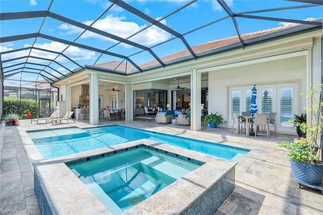 8998 Arrezo CT, Naples, FL 34119