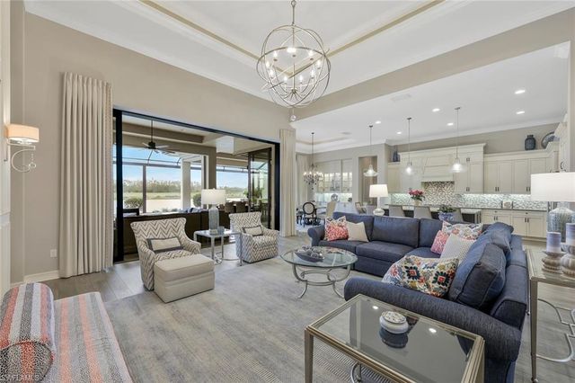 8998 Arrezo CT, Naples, FL 34119