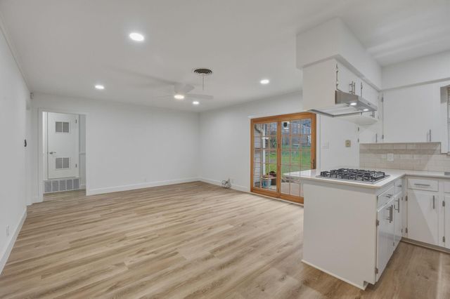 1705 Elmhurst DR, Austin, TX 78741