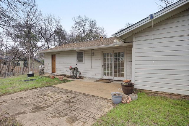 1705 Elmhurst DR, Austin, TX 78741