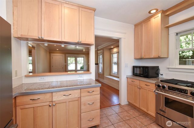 3008 N 22nd Street, Tacoma, WA 98406