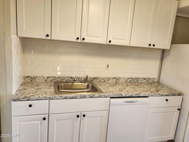 1517 W THOMAS Road 3, Phoenix, AZ 85015